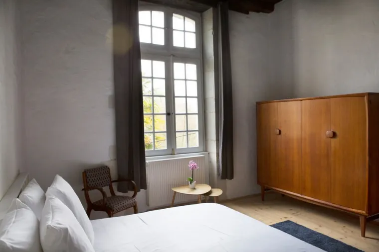 La chambre de la Source, Pouillon, Château Saint-Martin