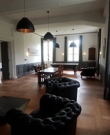 Le Salon, Pouillon, Château Saint-Martin